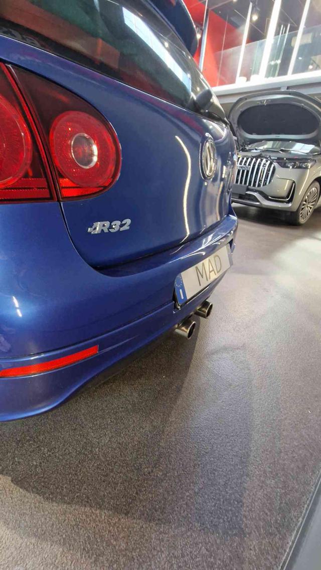 VOLKSWAGEN GOLF 3.2 VR6 4MOT. 3P. R32 MANUALE! - foto 16