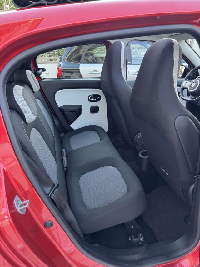 RENAULT TWINGO 1.0 SCE ENERGY OPENAIR 70CV S&S - foto 8