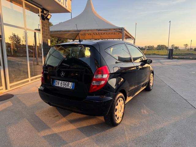 MERCEDES-BENZ A 150 BLUEEFFICIENCY COUPÉ AVANTGARDE - foto 4