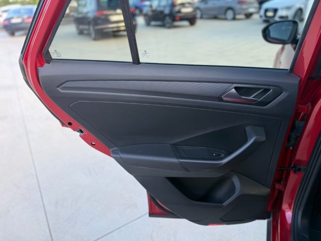 VOLKSWAGEN T-ROC DSG R-LINE 2023 IVA ESPOSTA - foto 20