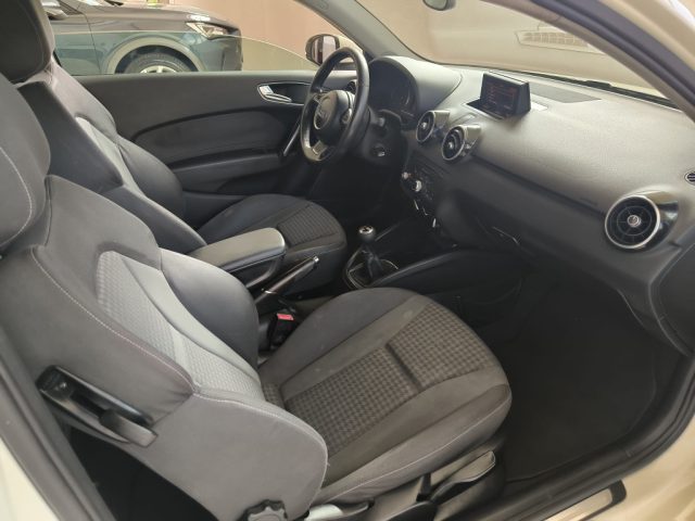 AUDI A1 1.6 TDI 105 CV AMBITION - foto 6