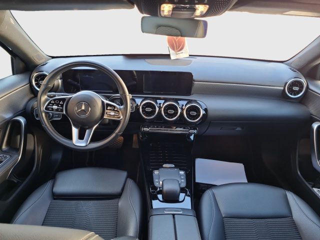 MERCEDES-BENZ A 180 D AUTOMATIC SPORT - foto 9