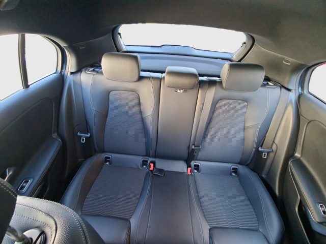 MERCEDES-BENZ A 180 D AUTOMATIC SPORT - foto 15
