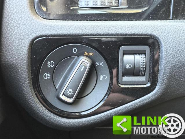 VOLKSWAGEN GOLF TGI 110CV HIGHLINE DSG - foto 23