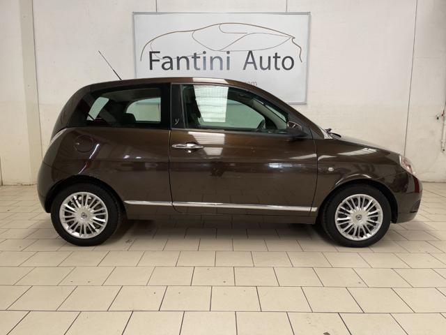 LANCIA YPSILON ORO 1.2 8V-OK NEOPATENTATI-LEGGI - foto 2