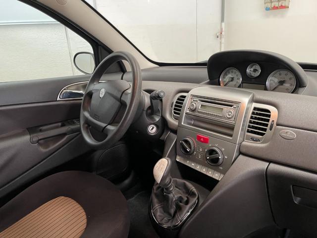 LANCIA YPSILON ORO 1.2 8V-OK NEOPATENTATI-LEGGI - foto 16