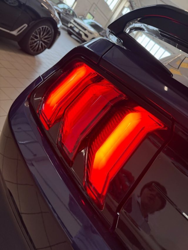 FORD MUSTANG 2.3 ECOBOOST AUT. - foto 32