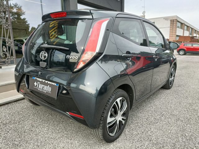 TOYOTA AYGO 1.0 VVT-I 69 CV 5 PORTE X-COOL - foto 4