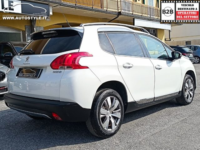 PEUGEOT 2008 1.2 82CV ALLURE - foto 42
