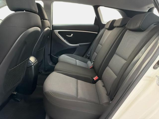 HYUNDAI I30 WAGON 1.6 CRDI COMFORT - foto 13