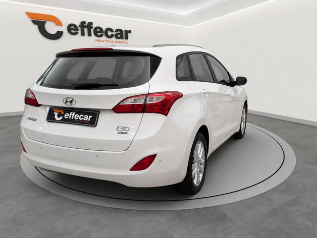 HYUNDAI I30 WAGON 1.6 CRDI COMFORT - foto 6