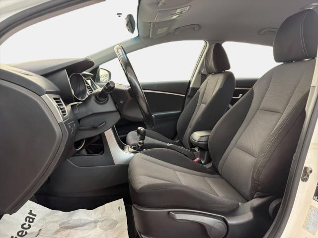 HYUNDAI I30 WAGON 1.6 CRDI COMFORT - foto 12
