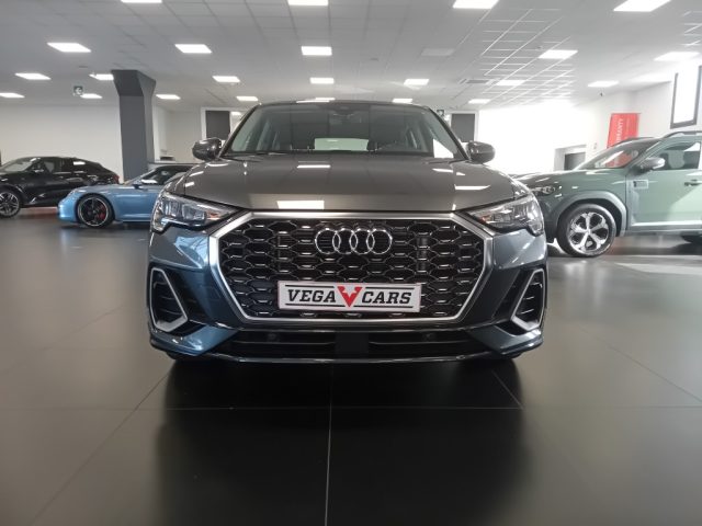 AUDI Q3 35 TDI S TRONIC S LINE EDITION - foto 2