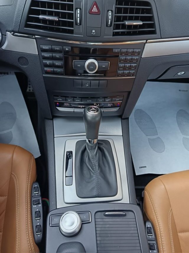 MERCEDES-BENZ E 350 CGI COUPÉ BLUEEFFICIENCY AVANTGA - foto 13