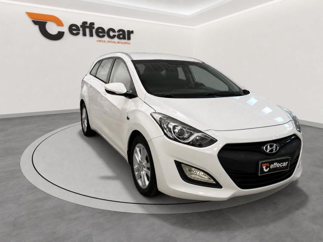 HYUNDAI I30 WAGON 1.6 CRDI COMFORT - foto 3