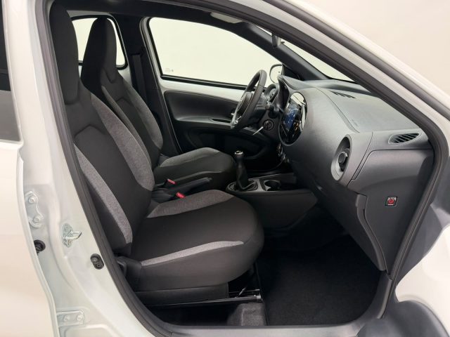 TOYOTA AYGO X 1.0B (72 CV) ACTIVE - foto 8