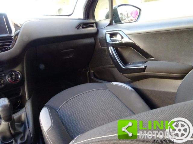 PEUGEOT 208 5 PORTE 1.2 82 CV - foto 11