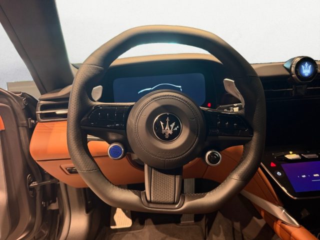 MASERATI GRANTURISMO MY27 V6 490 CV AWD MODENA - foto 11