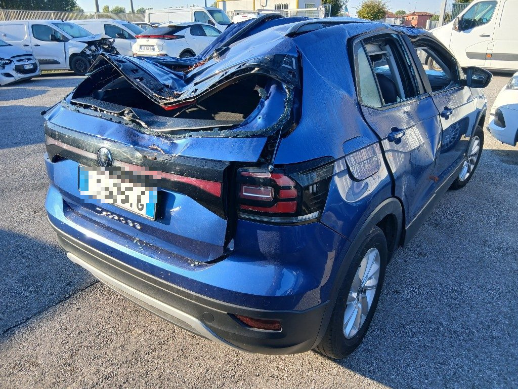 Immagine di VOLKSWAGEN T-Cross 1.0 TSI del 02/2023 km 72116
