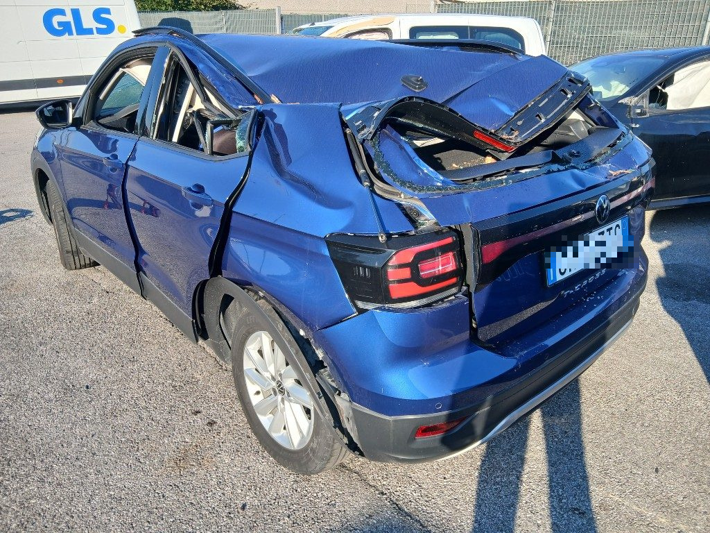 Immagine di VOLKSWAGEN T-Cross 1.0 TSI del 02/2023 km 72116