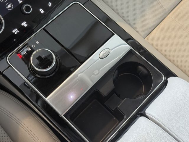 LAND ROVER RANGE ROVER VELAR 2.0 SI4 300 CV R-DYNAMIC S - foto 20