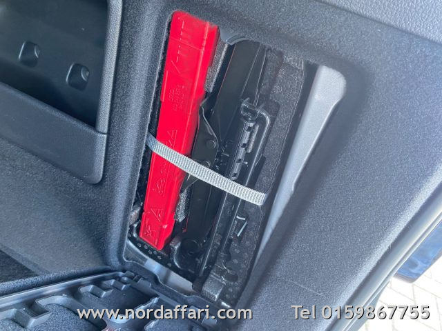 VOLKSWAGEN Caddy - foto: 9
