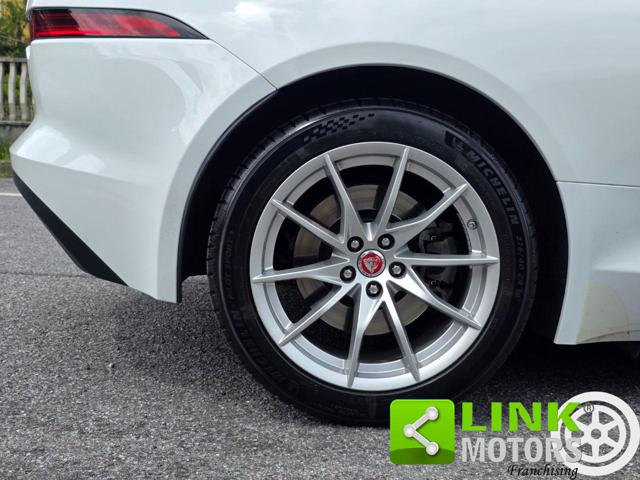 JAGUAR F-TYPE S COUPE 2.0 I4 RWD 300CV AUTO - foto 18