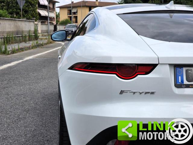 JAGUAR F-TYPE S COUPE 2.0 I4 RWD 300CV AUTO - foto 16
