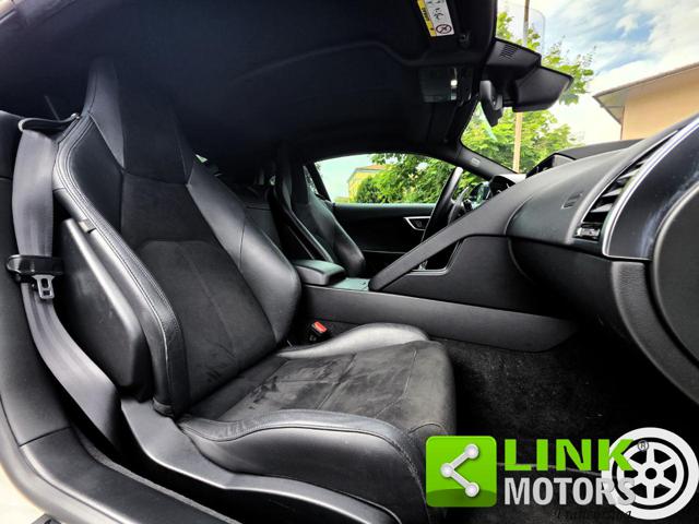 JAGUAR F-TYPE S COUPE 2.0 I4 RWD 300CV AUTO - foto 11