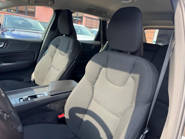 VOLVO XC60 B4 GEARTRONIC MOMENTUM PRO - foto 10