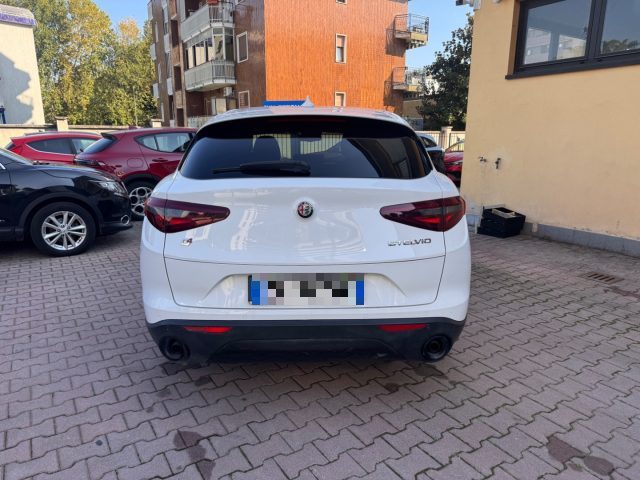 ALFA ROMEO STELVIO 2.2 TURBODIESEL 190 CV AT8 Q4 SP - foto 5
