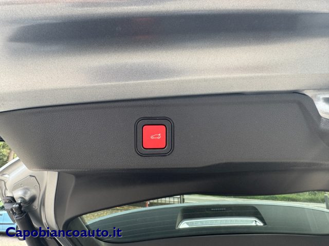 JEEP AVENGER 1.2TURBO E-HYBRID MHEV SUMMIT 11 - foto 15