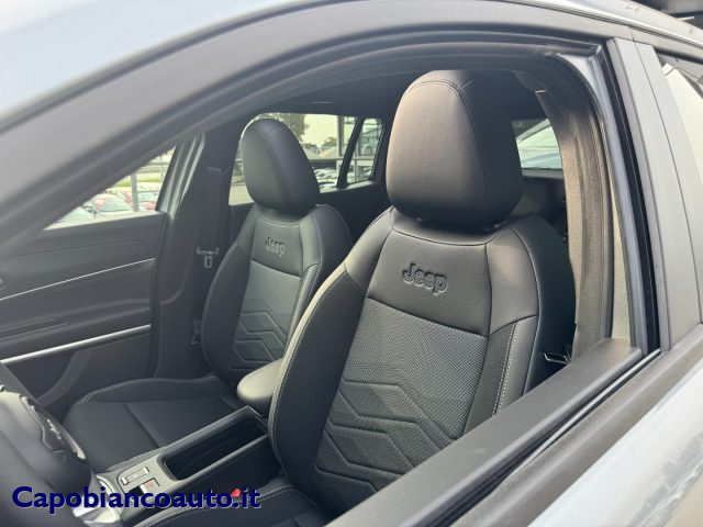 JEEP AVENGER 1.2TURBO E-HYBRID MHEV SUMMIT 11 - foto 8