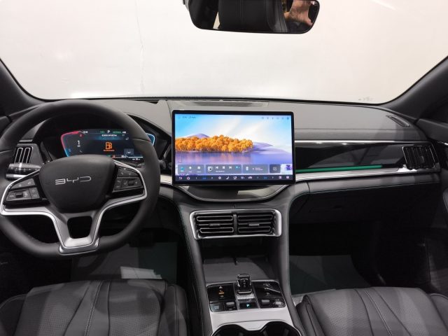 BYD SEAL U DMI 1.5 TURBO 324CV PHEV DESIGN - foto 16