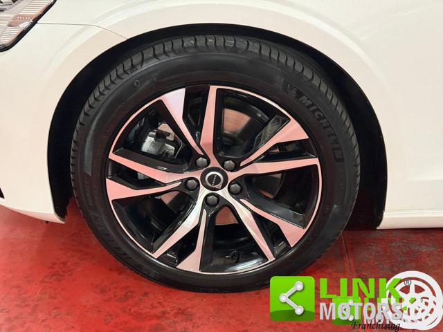 VOLVO V60 B4 (D) AUT ULTIMATE DARK IVA ESP - foto 37