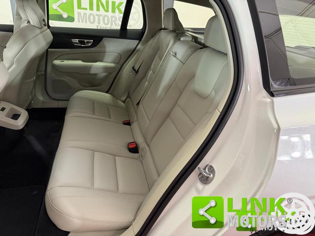 VOLVO V60 B4 (D) AUT ULTIMATE DARK IVA ESP - foto 17