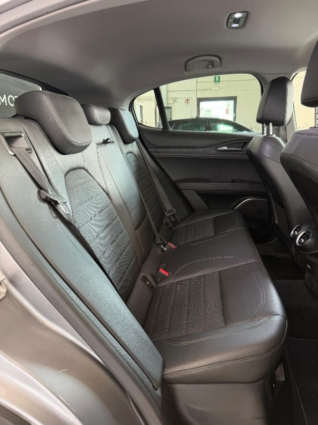 ALFA ROMEO STELVIO 2.2 TURBODIESEL 210 CV AT8 Q4 - foto 26
