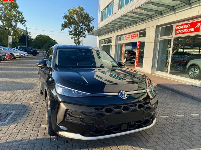 VOLKSWAGEN T-ROC NEW 1.5 ETSI ACT 150 CV DSG STYL - foto 11