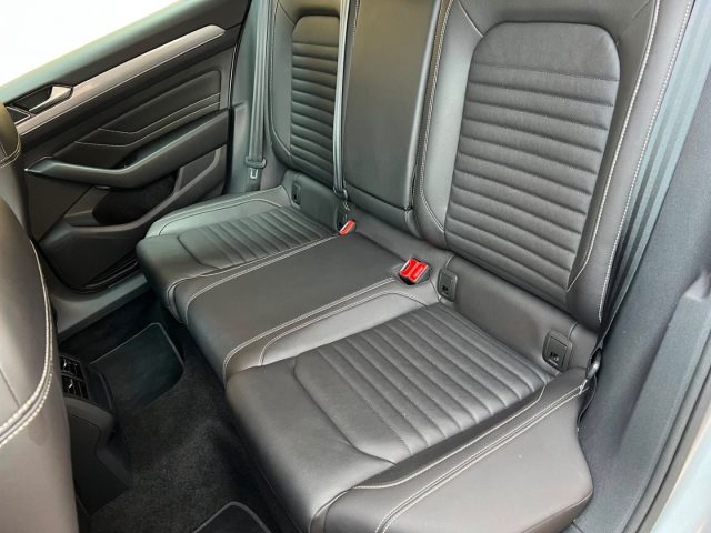 VOLKSWAGEN PASSAT VARIANT 2.0 TDI SCR 122 CV EVO DSG BUSIN - foto 11