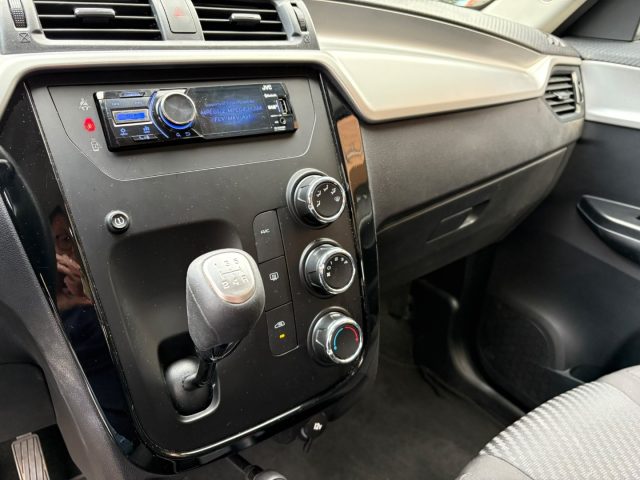 MAHINDRA KUV100 1.2 VVT K6+ - foto 11