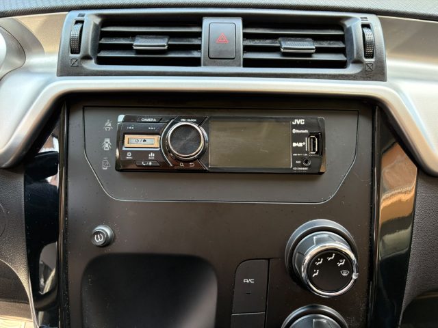 MAHINDRA KUV100 1.2 VVT K6+ - foto 9