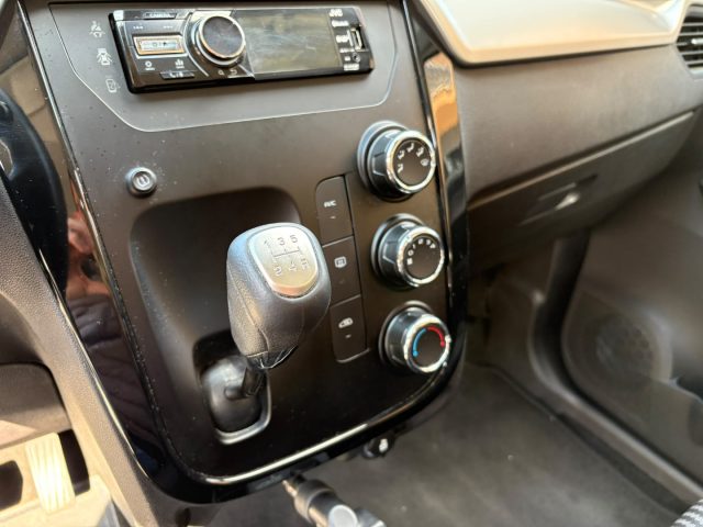 MAHINDRA KUV100 1.2 VVT K6+ - foto 10