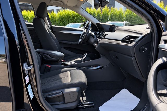 BMW X2 SDRIVE18D BUSINESS-X A/T - foto 8