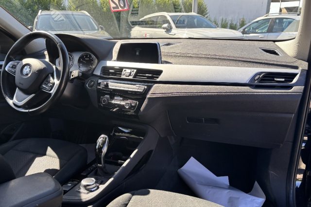 BMW X2 SDRIVE18D BUSINESS-X A/T - foto 9