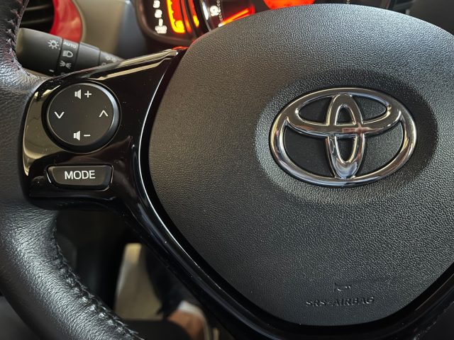 TOYOTA AYGO 1.0 VVT-I 72 CV 5 PORTE X-PLAY - foto 8