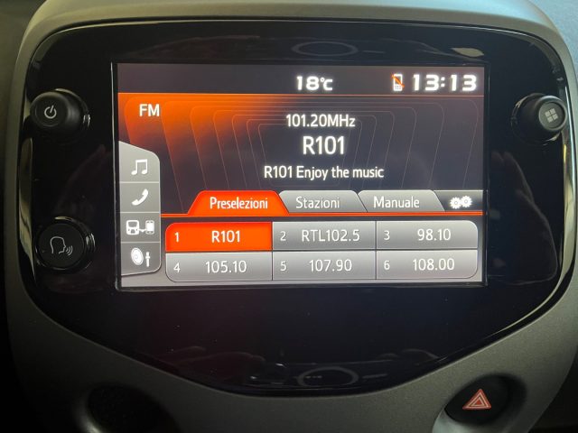 TOYOTA AYGO 1.0 VVT-I 72 CV 5 PORTE X-PLAY - foto 13