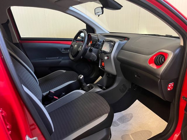 TOYOTA AYGO 1.0 VVT-I 72 CV 5 PORTE X-PLAY - foto 16