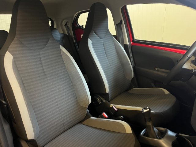 TOYOTA AYGO 1.0 VVT-I 72 CV 5 PORTE X-PLAY - foto 17