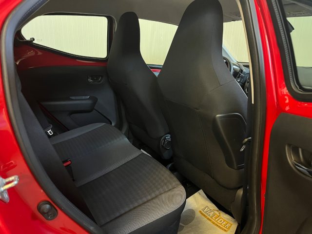 TOYOTA AYGO 1.0 VVT-I 72 CV 5 PORTE X-PLAY - foto 18