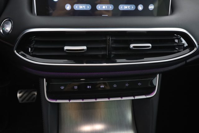 MG EHS PLUG-IN HYBRID LUXURY - foto 13
